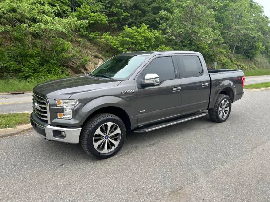 2015 Ford F-150 XLT photo 1