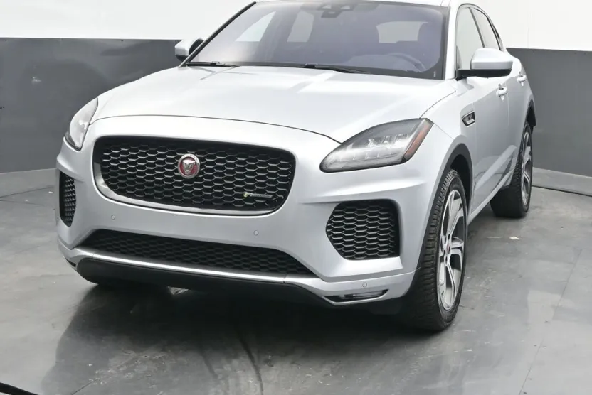 2020 Jaguar E-PACE R-Dynamic SE photo 1