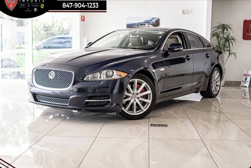 2015 Jaguar XJ Base photo 1