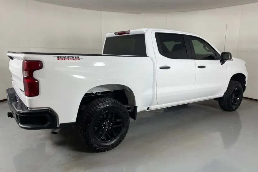 2026 Chevrolet Silverado 1500 Custom Trail Boss photo 1
