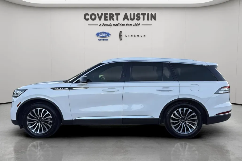 2022 Lincoln Aviator Reserve photo 1