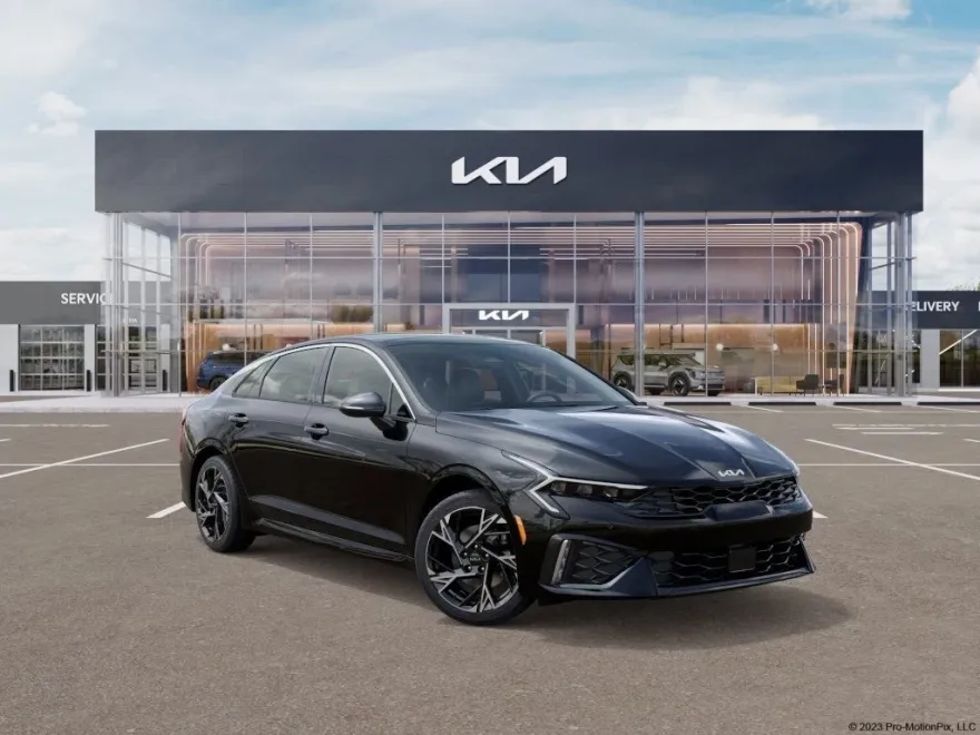 2025 Kia K5 GT-Line photo 1