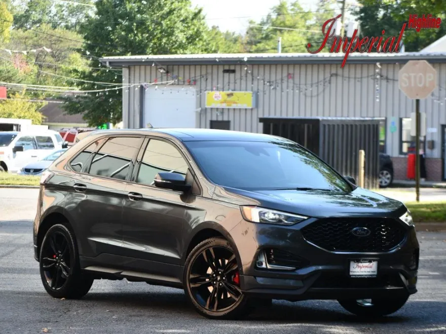 2019 Ford Edge ST photo 1