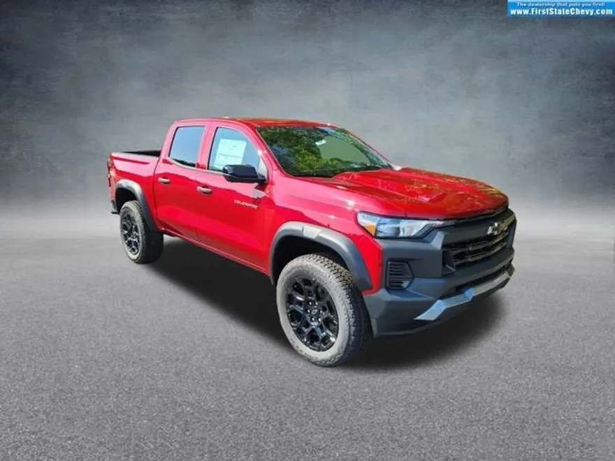 2026 Chevrolet Colorado Trail Boss photo 1