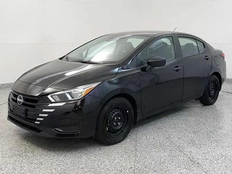 2024 Nissan Versa S photo 1