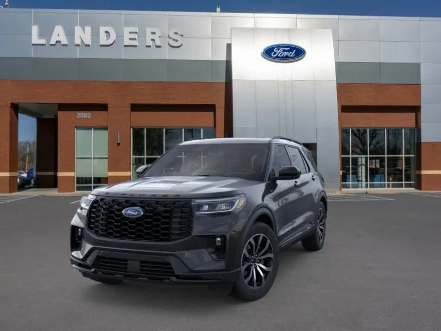 2025 Ford Explorer ST-Line photo 1