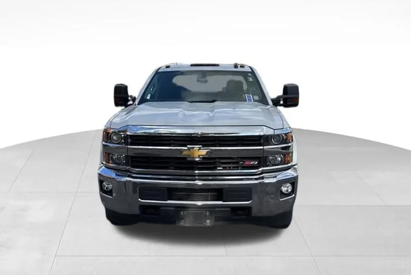 2017 Chevrolet Silverado 2500HD LT photo 1