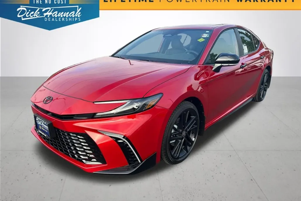 2026 Toyota Camry photo 1