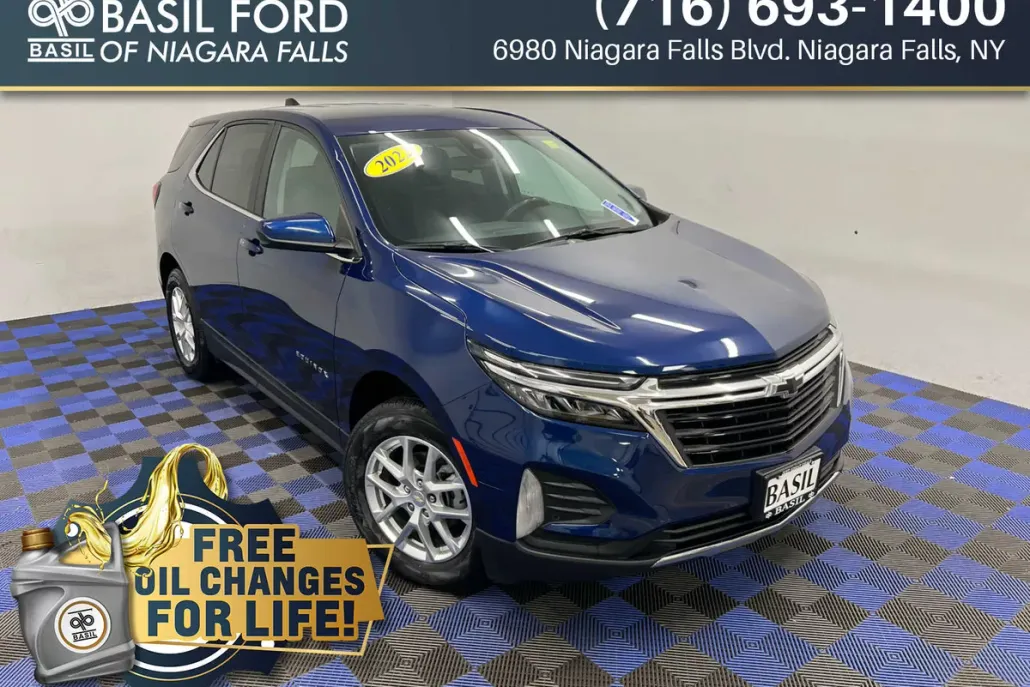 2022 Chevrolet Equinox LT photo 1