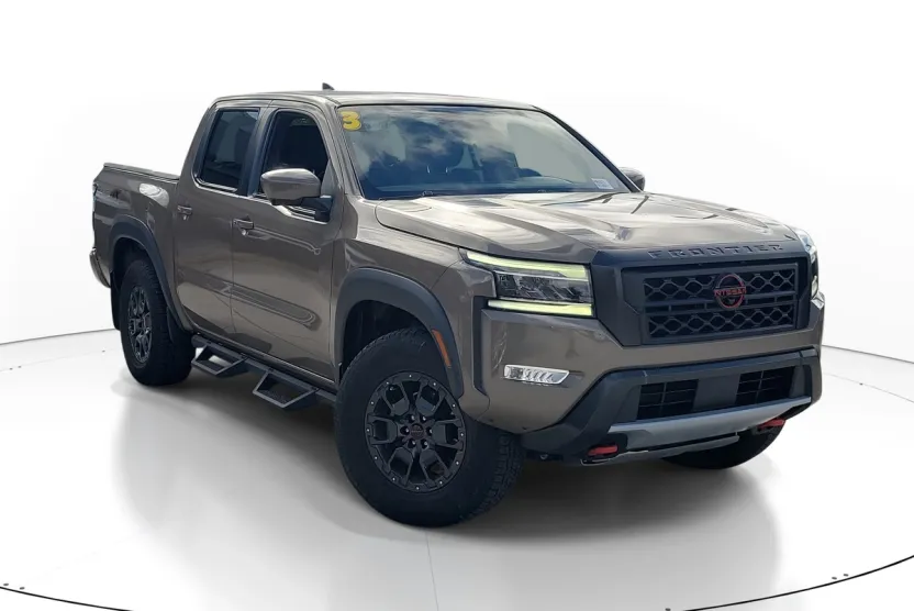 2023 Nissan Frontier Crew Cab PRO-4X photo 1