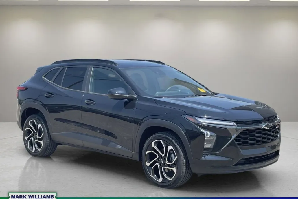2024 Chevrolet Trax photo 1