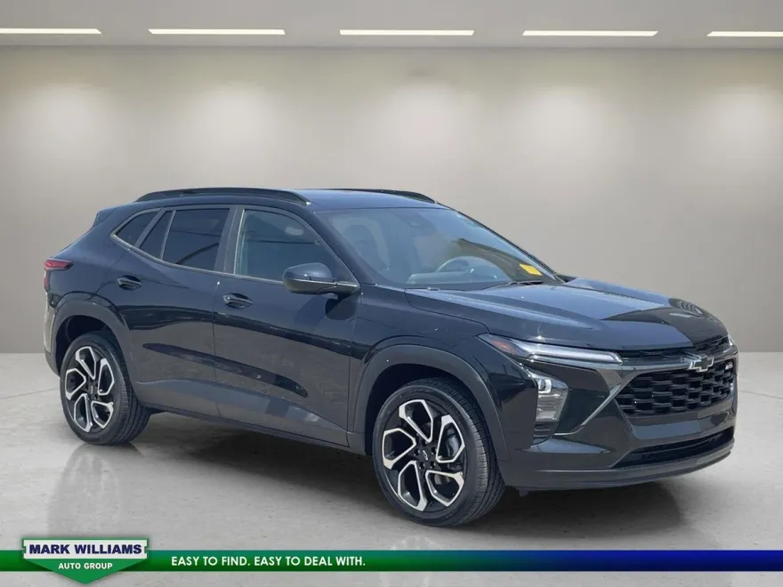 2024 Chevrolet Trax photo 1
