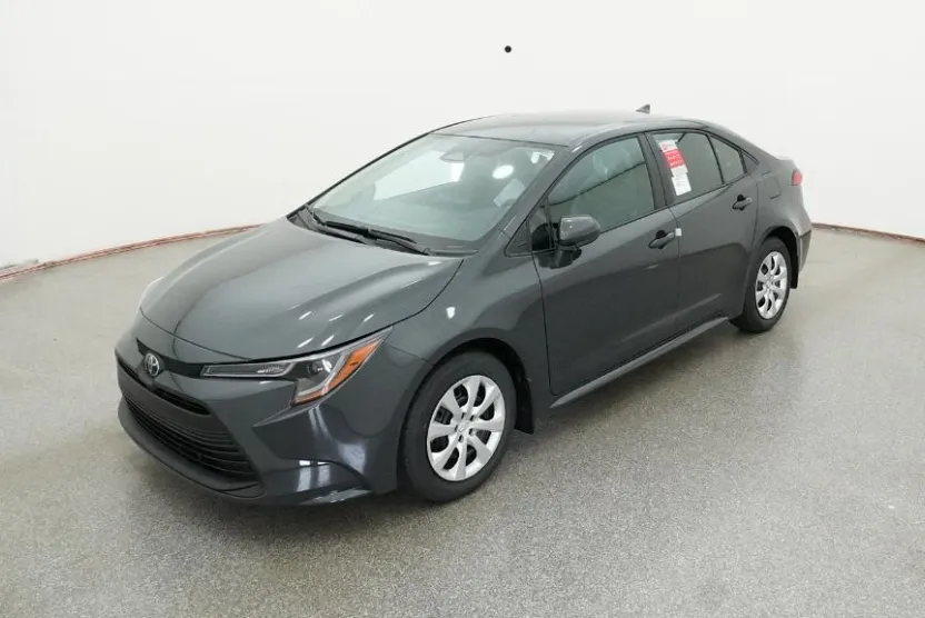 2026 Toyota Corolla LE photo 1