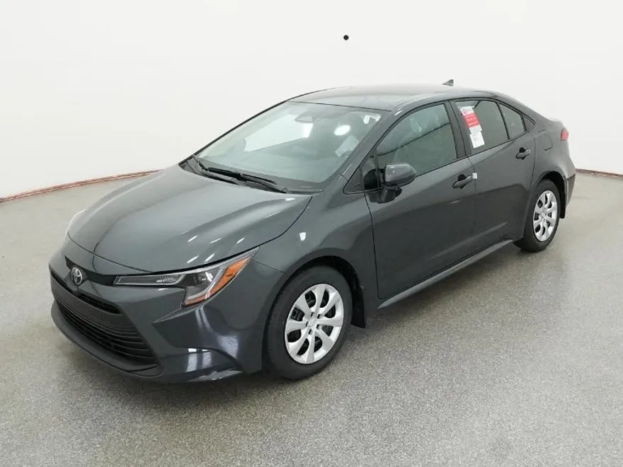 2026 Toyota Corolla LE photo 1