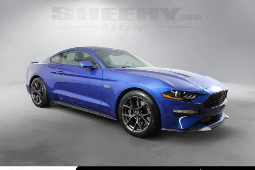 2022 Ford Mustang EcoBoost Premium photo 1