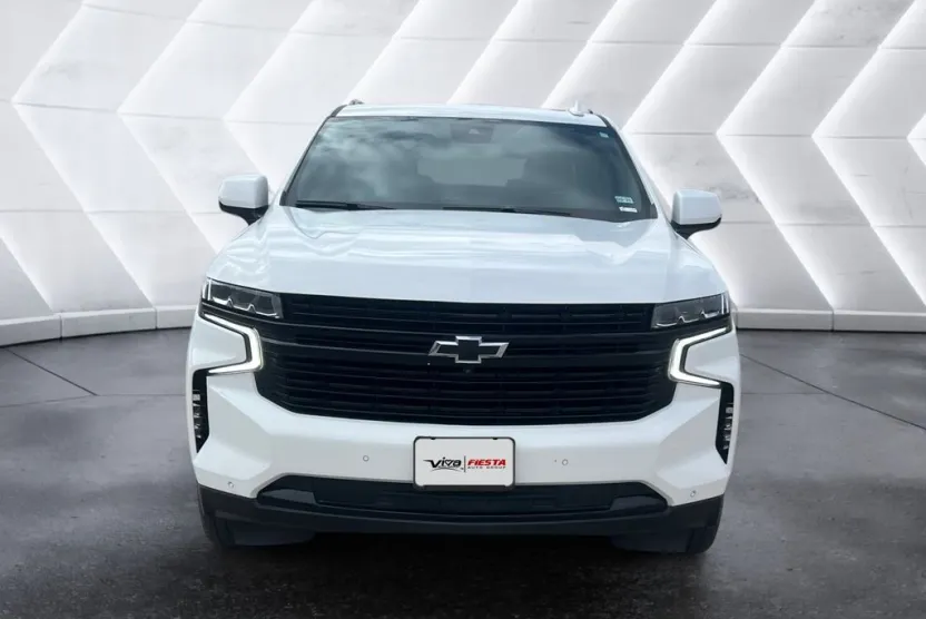 2023 Chevrolet Suburban RST photo 1