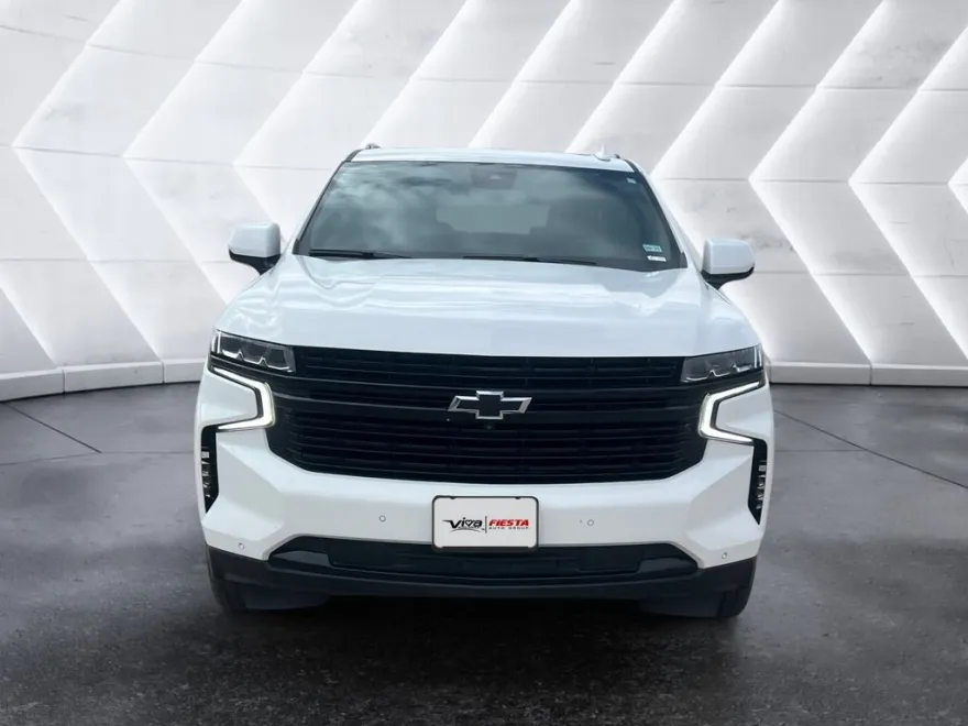 2023 Chevrolet Suburban RST photo 1