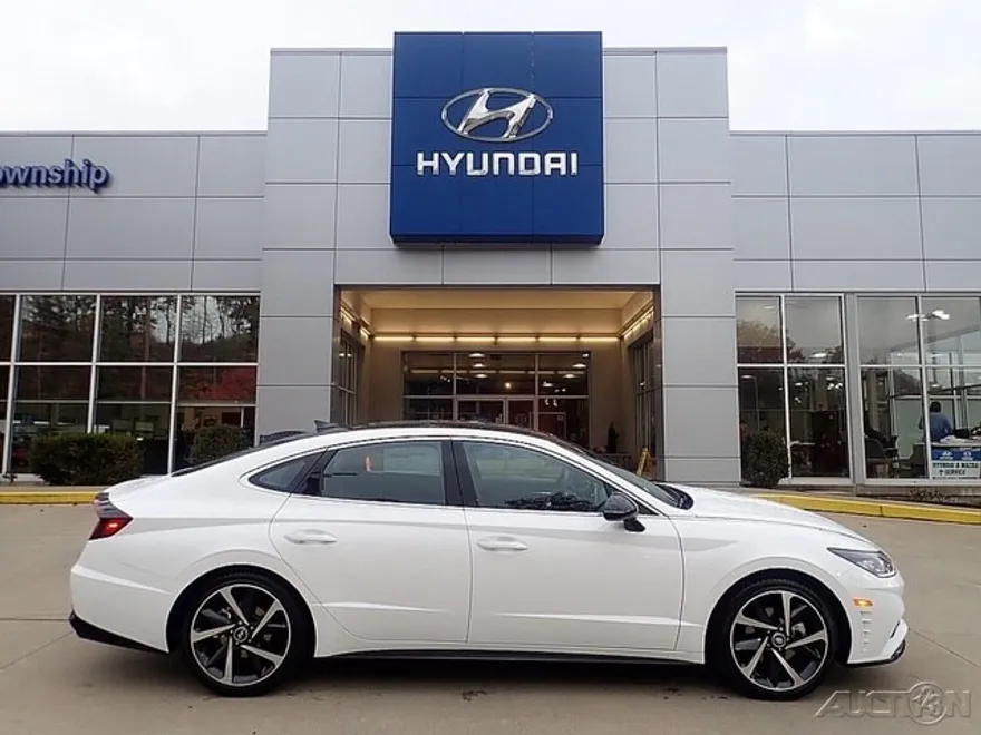 2023 Hyundai Sonata SEL Plus photo 1