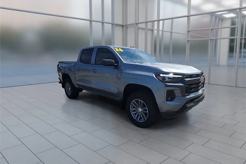 2026 Chevrolet Colorado LT photo 1