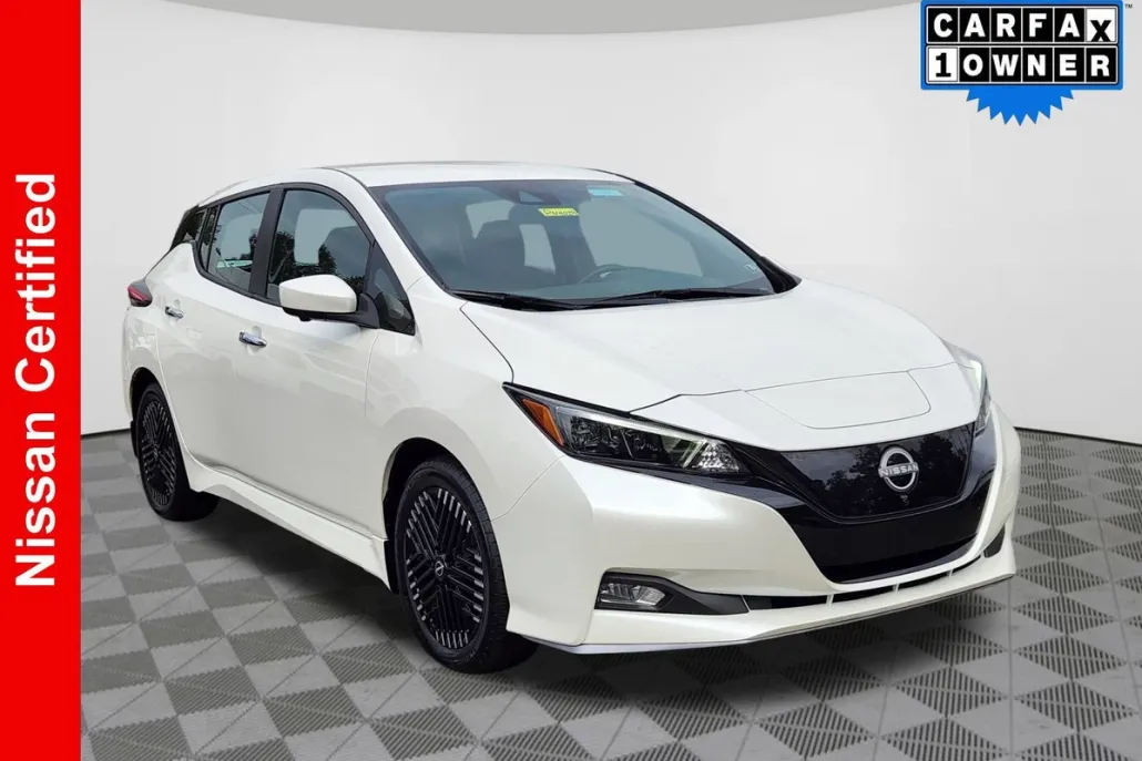 2024 Nissan Leaf SV Plus photo 1