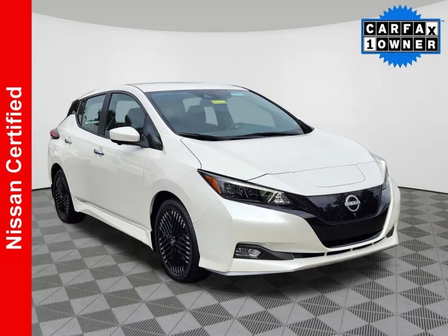 2024 Nissan Leaf SV Plus photo 1