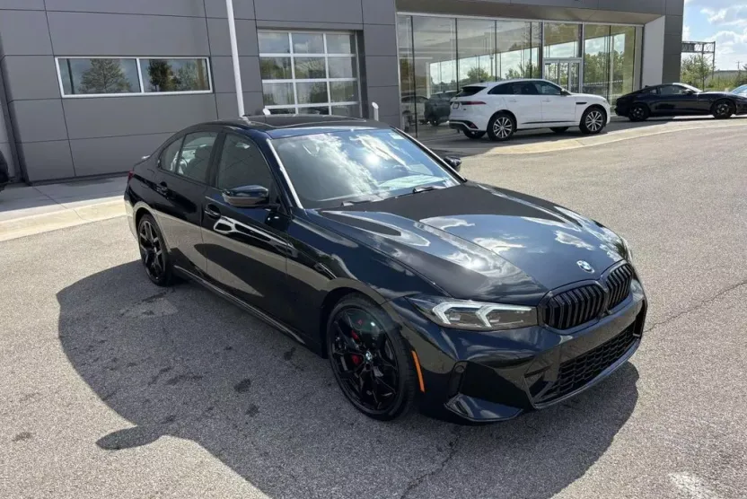 2025 Bmw 330i Sedan photo 1