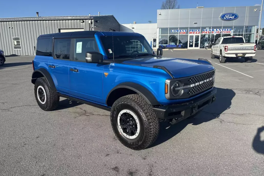 2025 Ford Bronco Badlands photo 1
