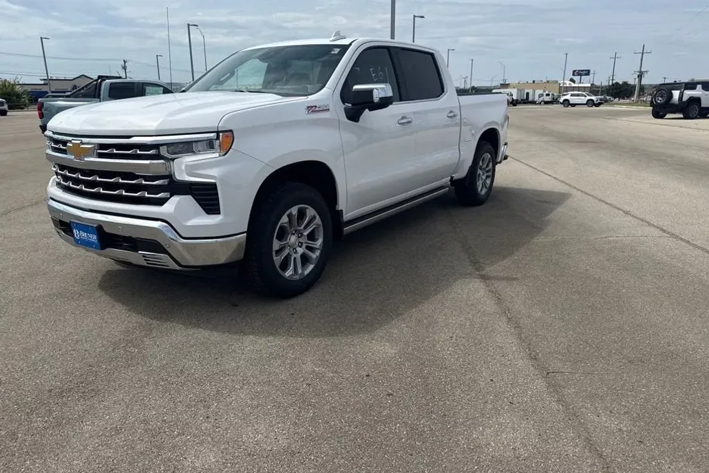 2026 Chevrolet Silverado 1500 LTZ photo 1