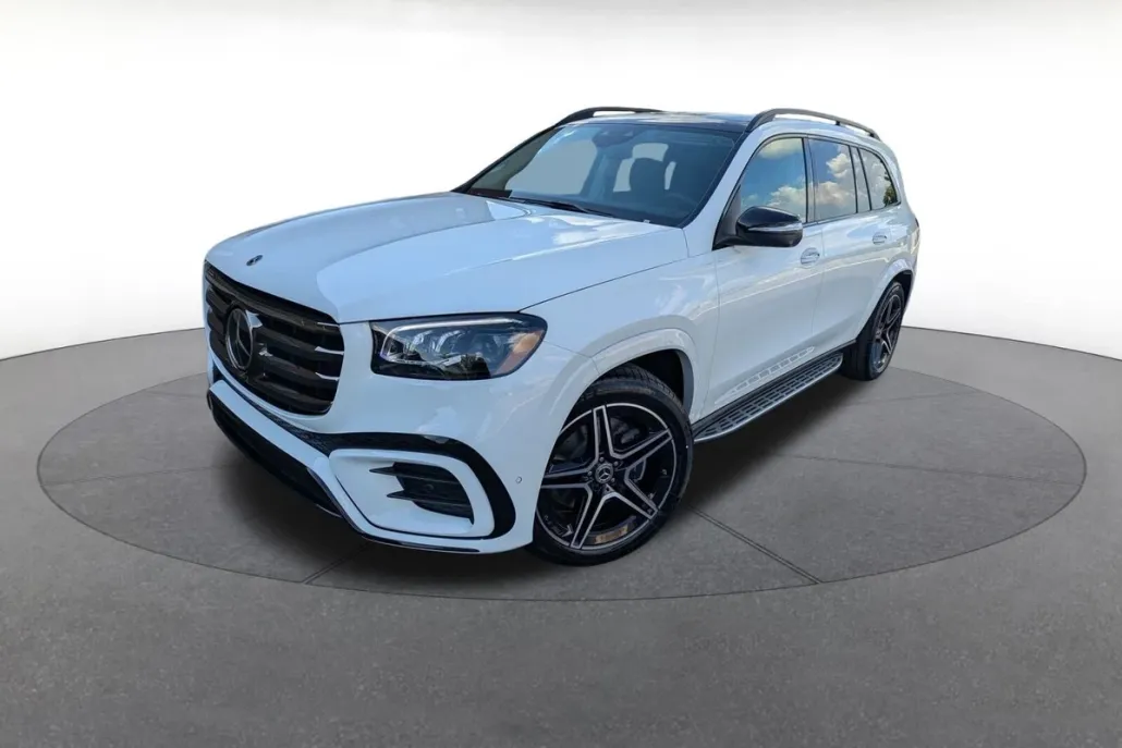 2026 Mercedes Benz GLS 450 4MATIC photo 1