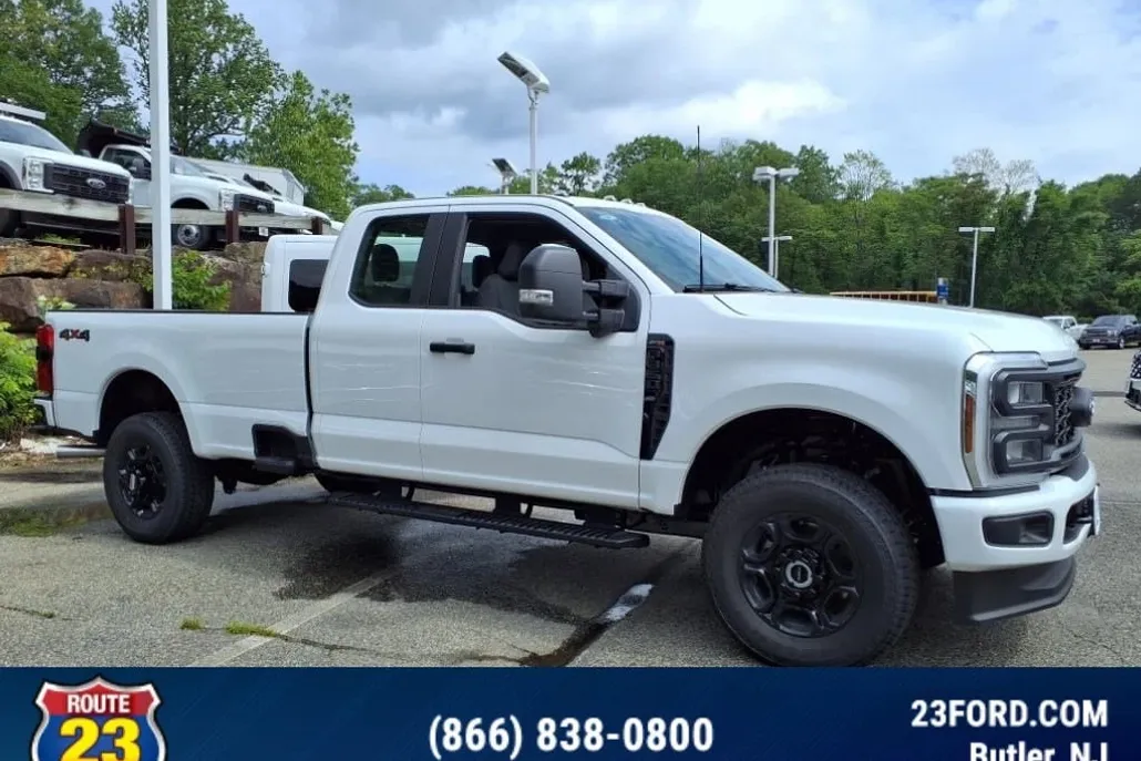 2025 Ford F-350 XL photo 1