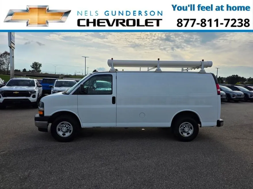 2018 Chevrolet Express Cargo 3500 Base Van photo 1
