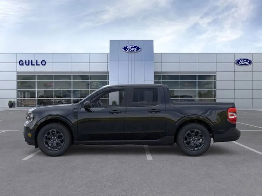 2025 Ford Maverick XLT photo 1