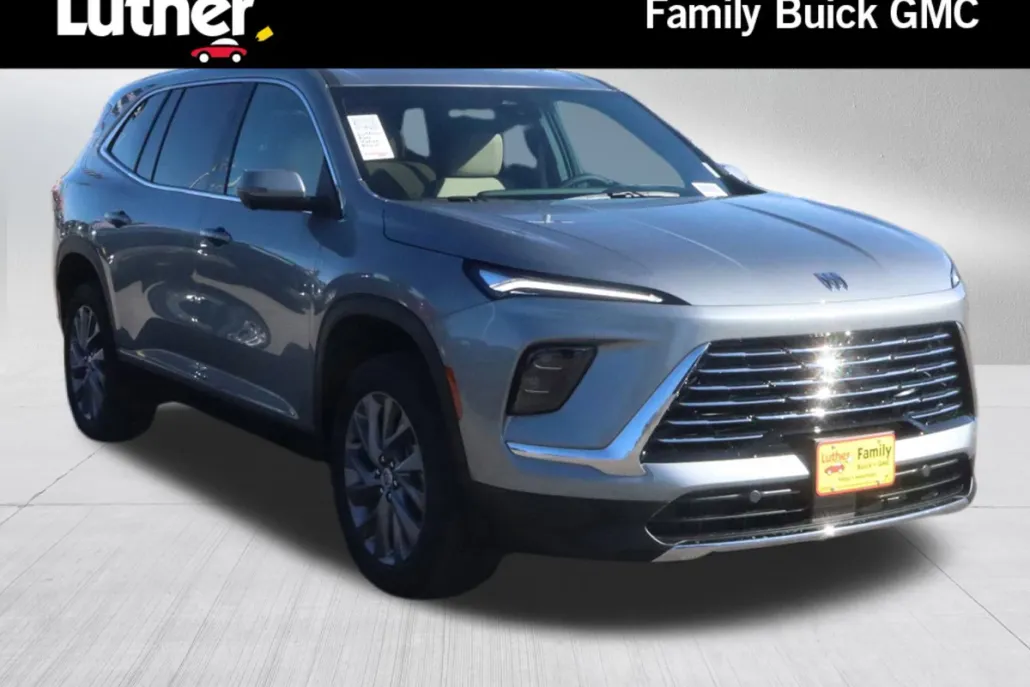 2026 Buick Enclave Preferred photo 1
