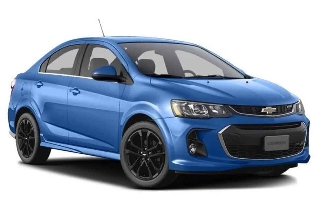 2017 Chevrolet Sonic LT photo 1