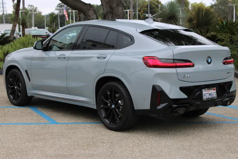 2023 Bmw X4 xDrive30i photo 1