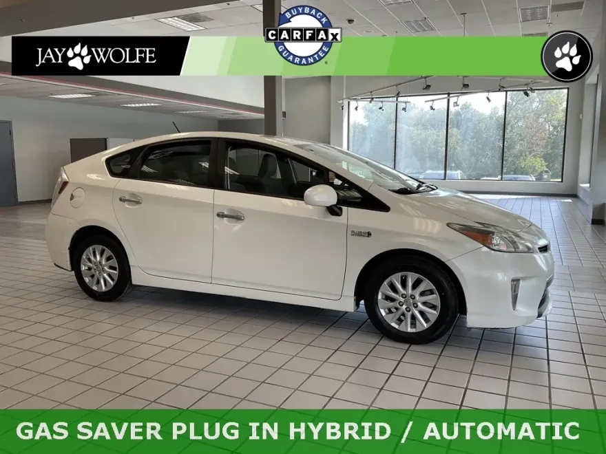 2014 Toyota Prius Plug-in Base photo 1