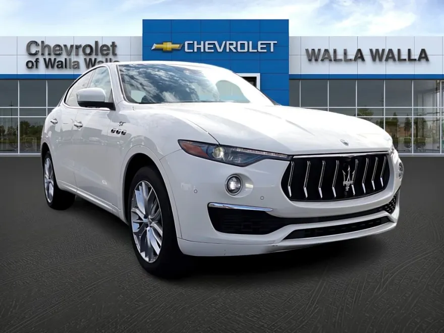 2022 Maserati Levante GT photo 1