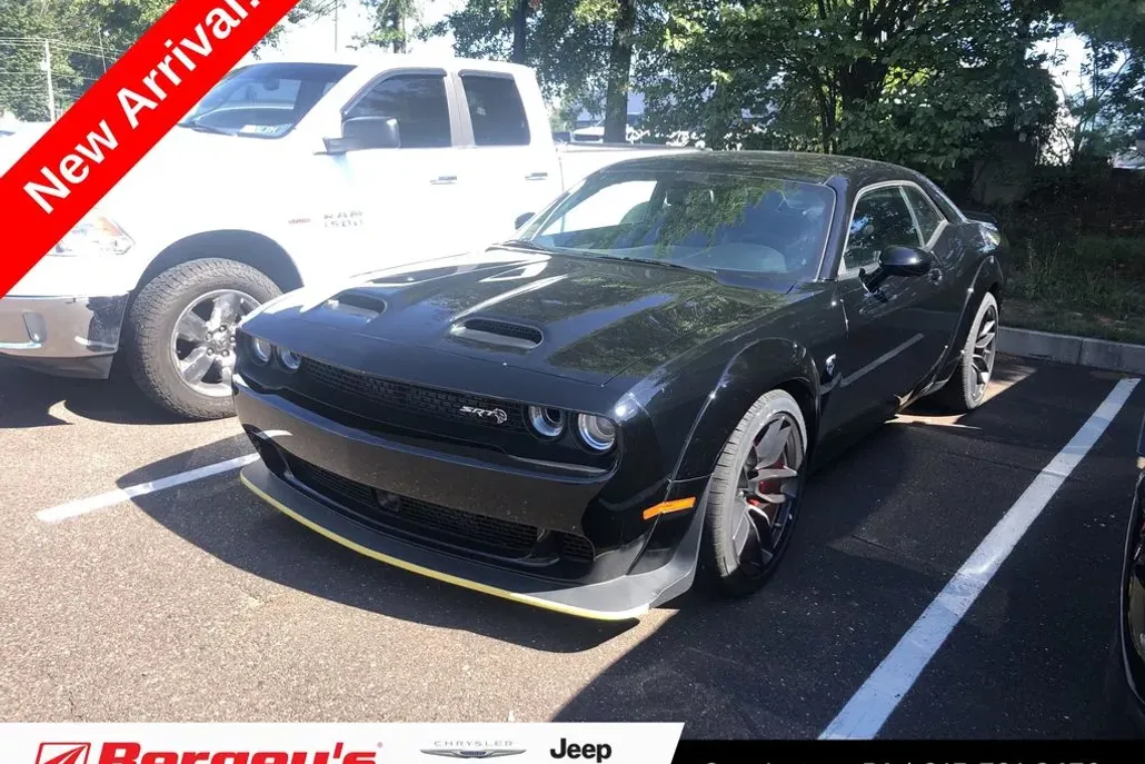 2023 Dodge Challenger SRT8 Hellcat Widebody photo 1