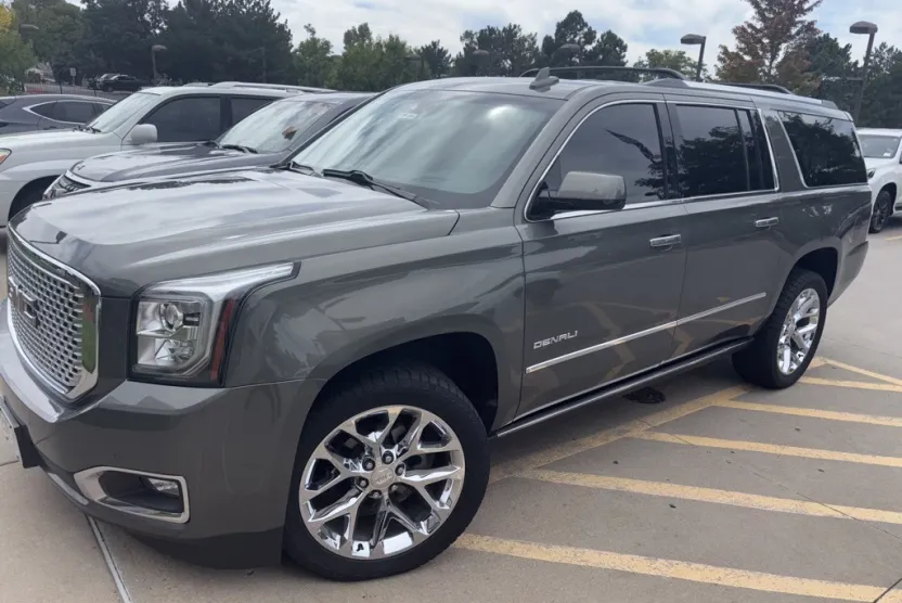 2017 Gmc Yukon XL Denali photo 1