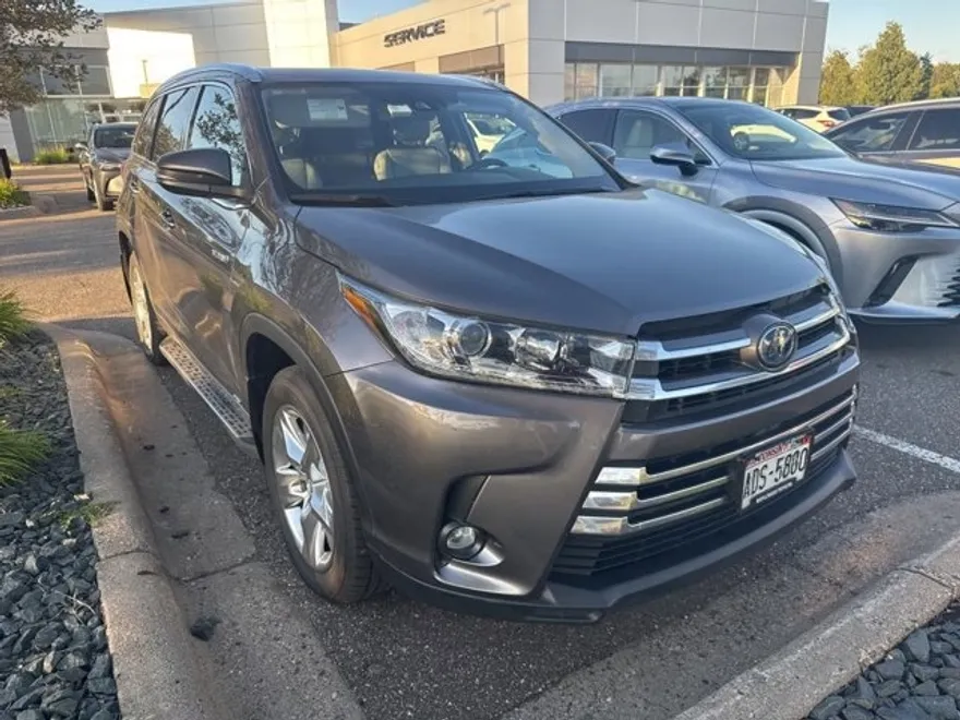 2019 Toyota Highlander Limited Platinum Hybrid photo 1