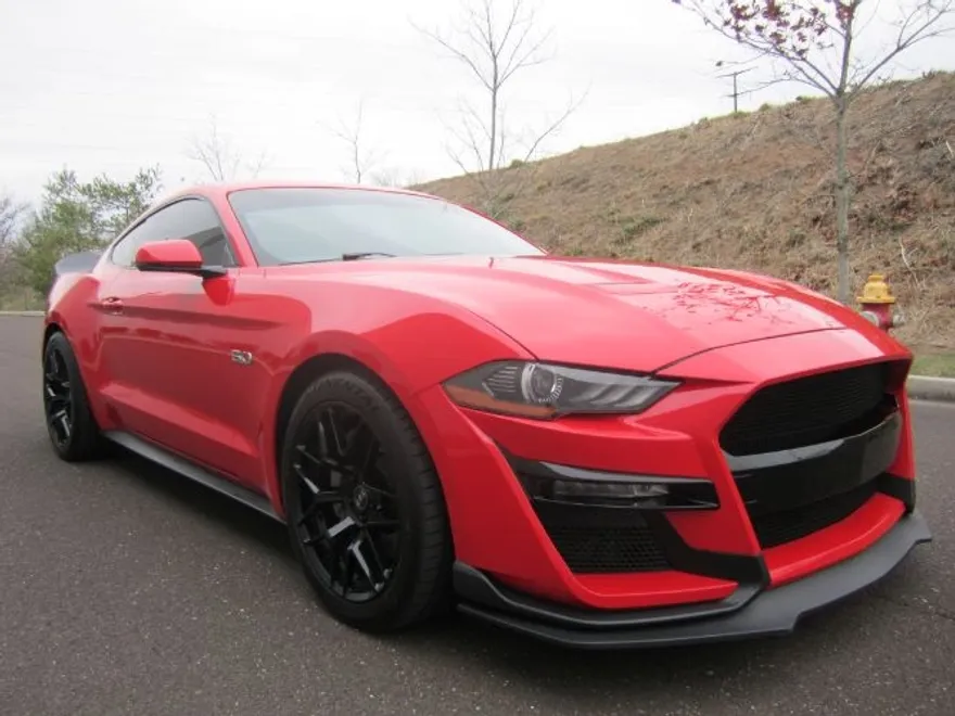 2018 Ford Mustang GT Premium photo 1