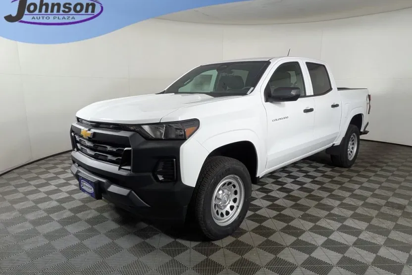 2025 Chevrolet Colorado LT photo 1