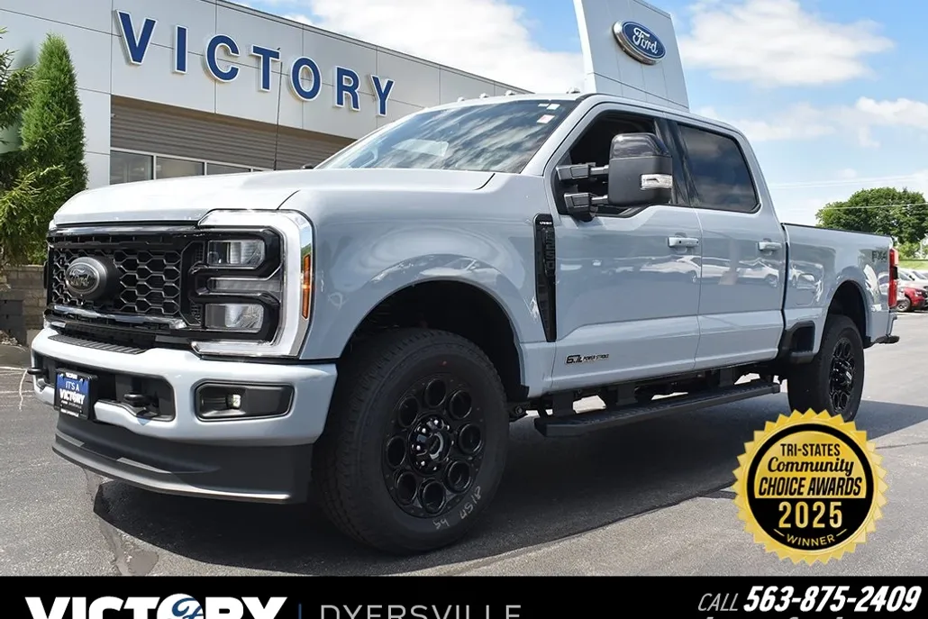 2025 Ford F-250 Lariat photo 1