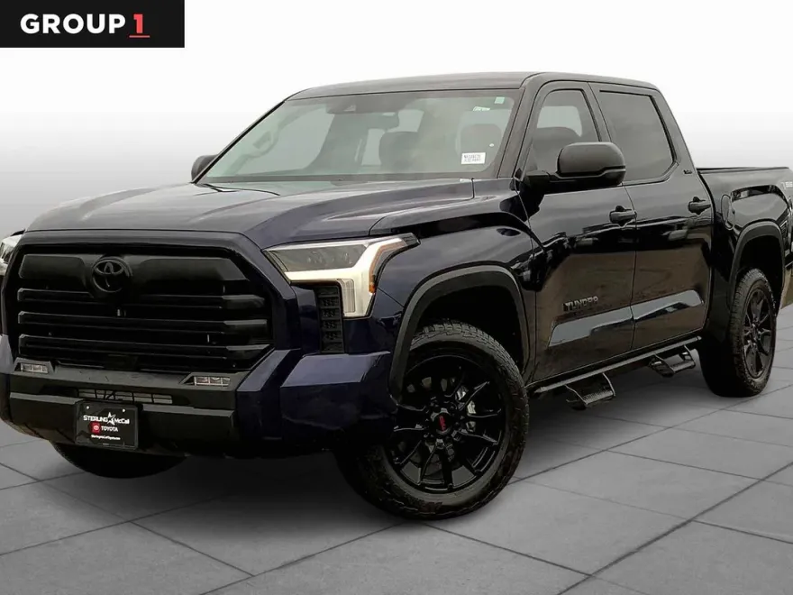 2022 Toyota Tundra SR5 photo 1