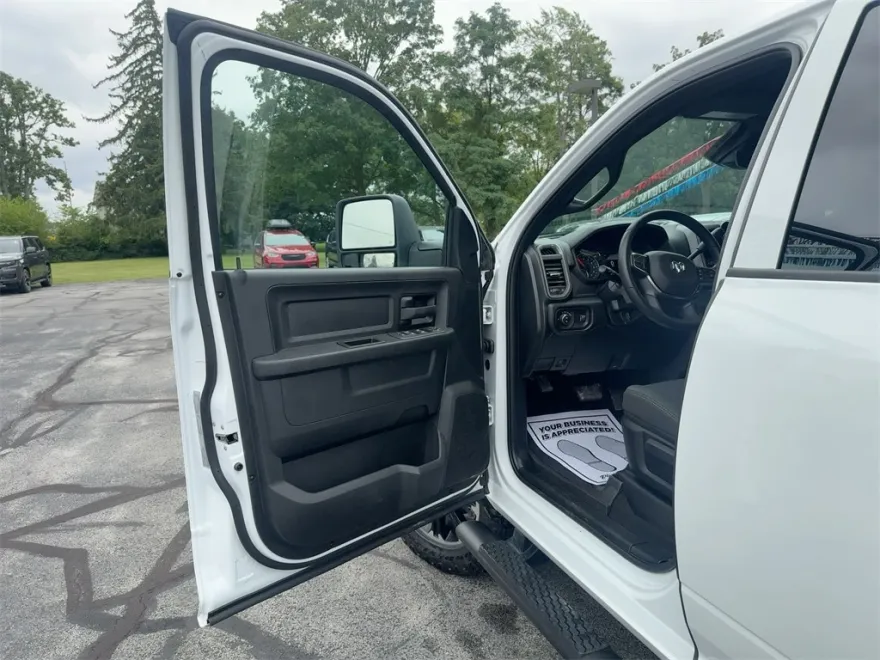 2026 Ram 2500 Tradesman photo 1