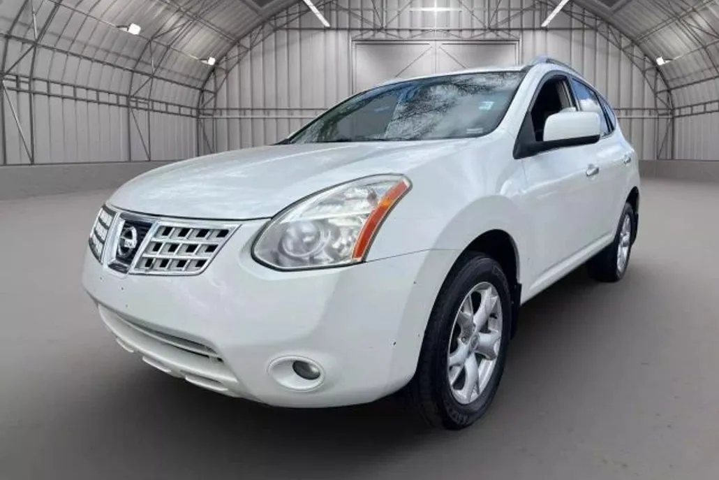 2010 Nissan Rogue SL photo 1