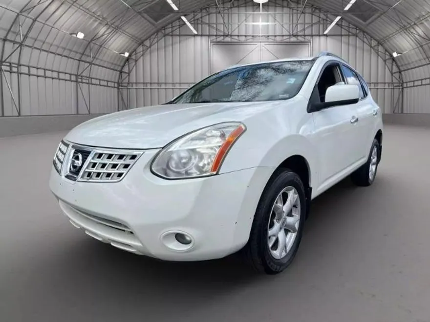 2010 Nissan Rogue SL photo 1