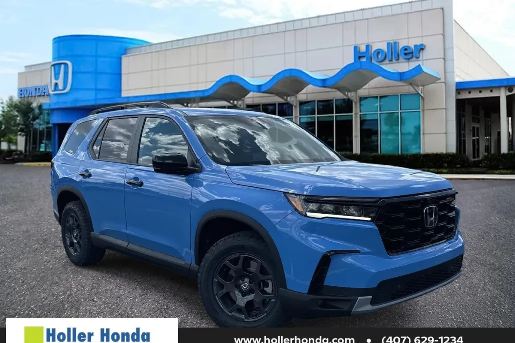 2025 Honda Pilot TrailSport photo 1