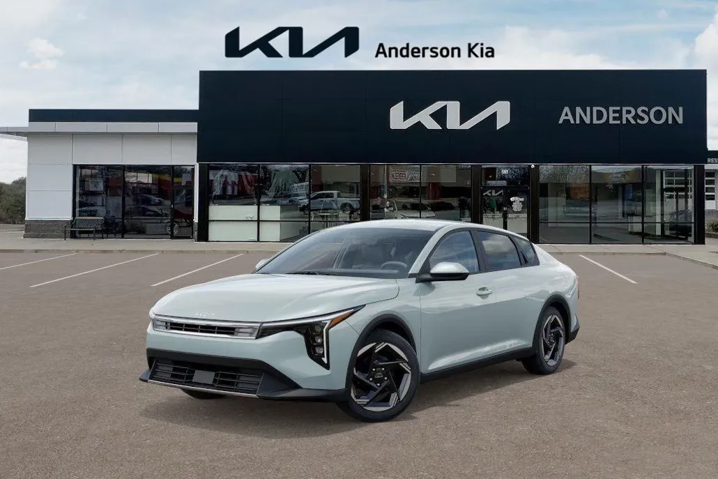 2025 Kia K4 EX photo 1