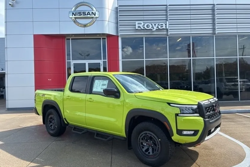 2026 Nissan Frontier PRO-4X photo 1